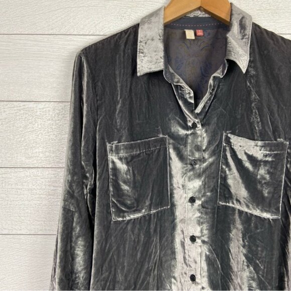 Pilcro Anthropologie Velvet Femme Button Up Shirt Gray Grey Boho Medium - Picture 4 of 4